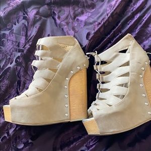 Wedge shoe